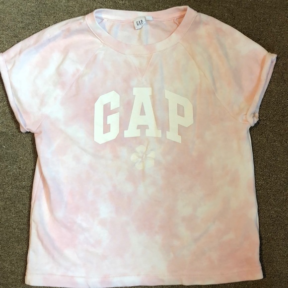 GAP Tops - Light pink tie -dyed gap shirt